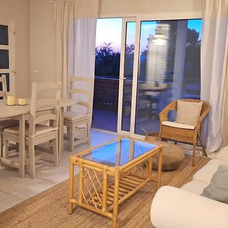 Magnifica Casa Con Vistas Al Mar Y Piscina Privada Hébergement de vacances *