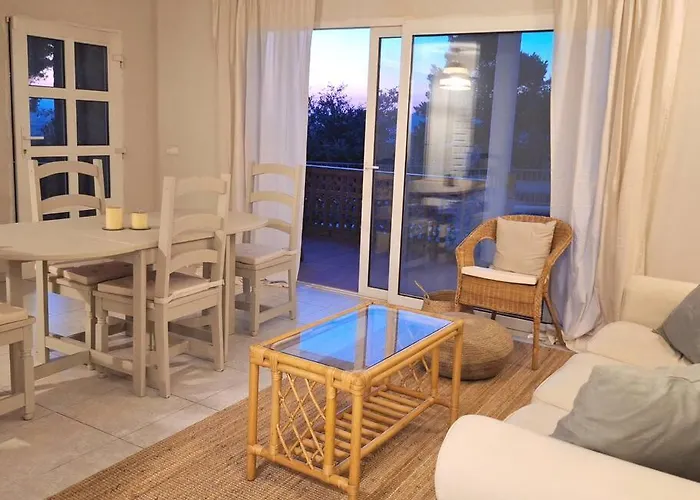 Magnífica Casa Con Vistas Al Mar Y Piscina Privada Сasa de vacaciones *